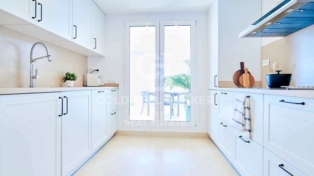 Apartments with sea views in Aloha, Marbella