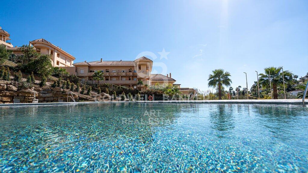 Apartments with sea views in Aloha, Marbella