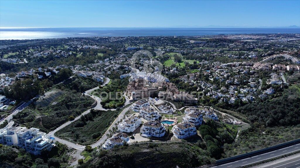 Apartments with sea views in Aloha, Marbella