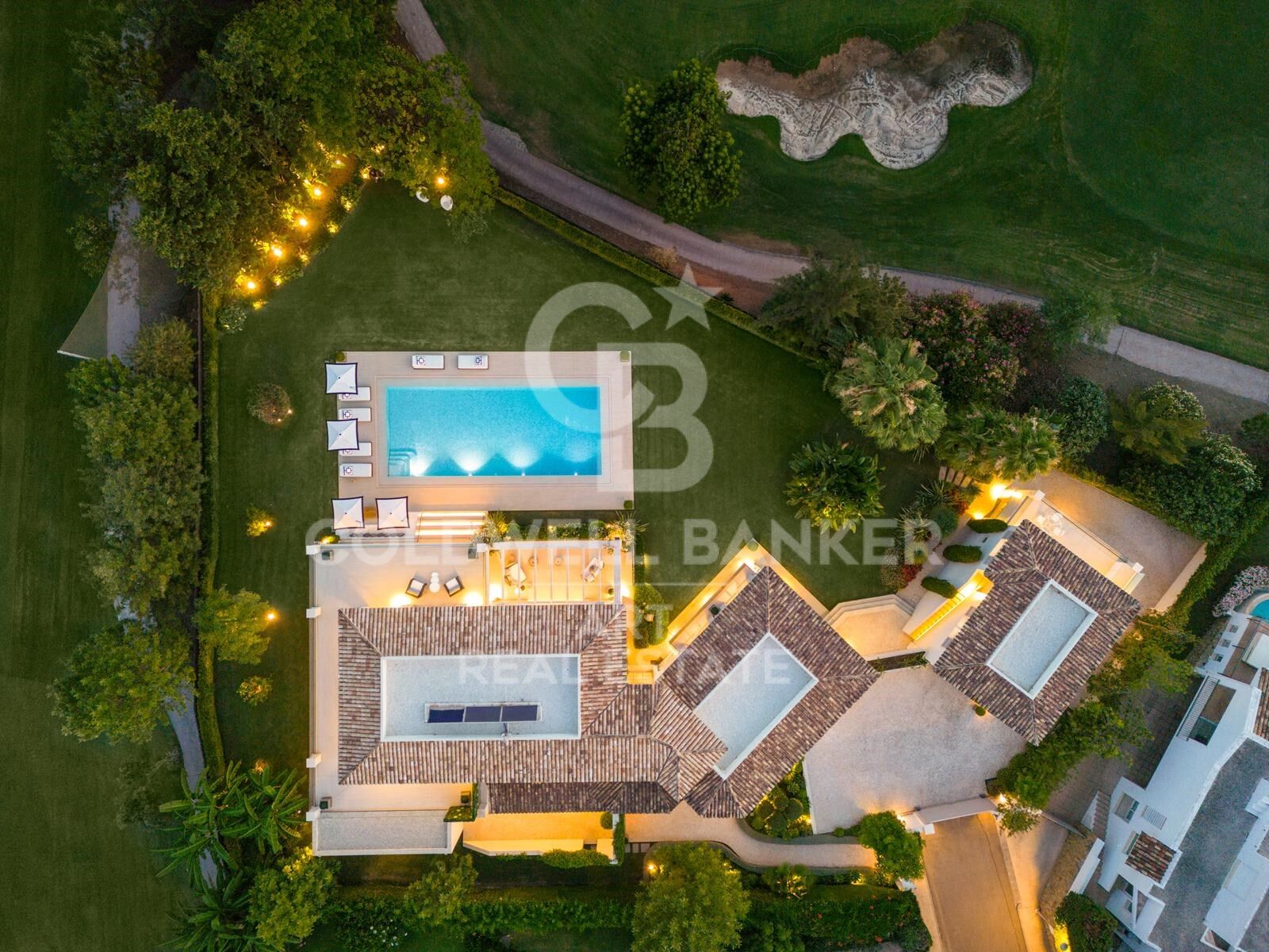 Elegante Villa in erster Golflinie im exklusiven Aloha, Marbella