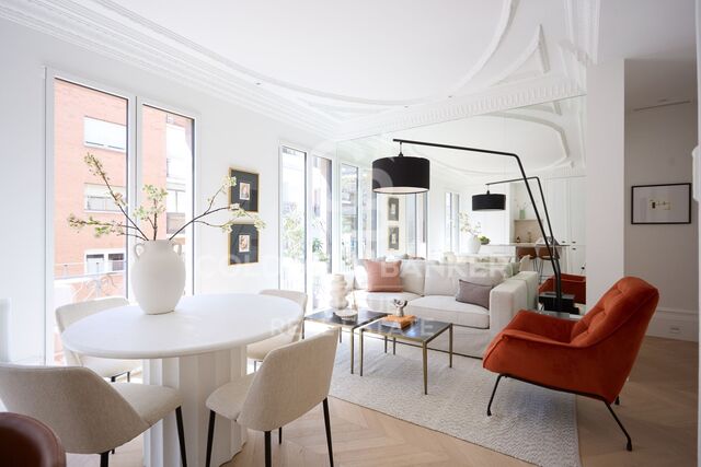 Classic and renovated 3-bedroom flat in Lista, Madrid