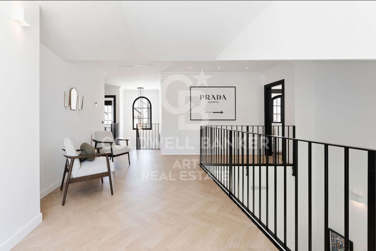 Elegante, moderne Villa mit skandinavischem Flair in Monte Biarritz, Estepona