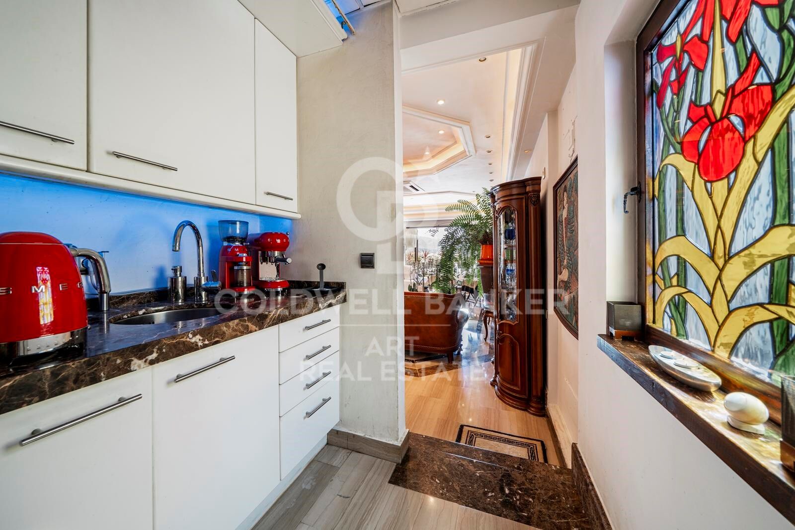 Iconic frontline duplex in Puerto Banús - Benabola Marina living, Marbella