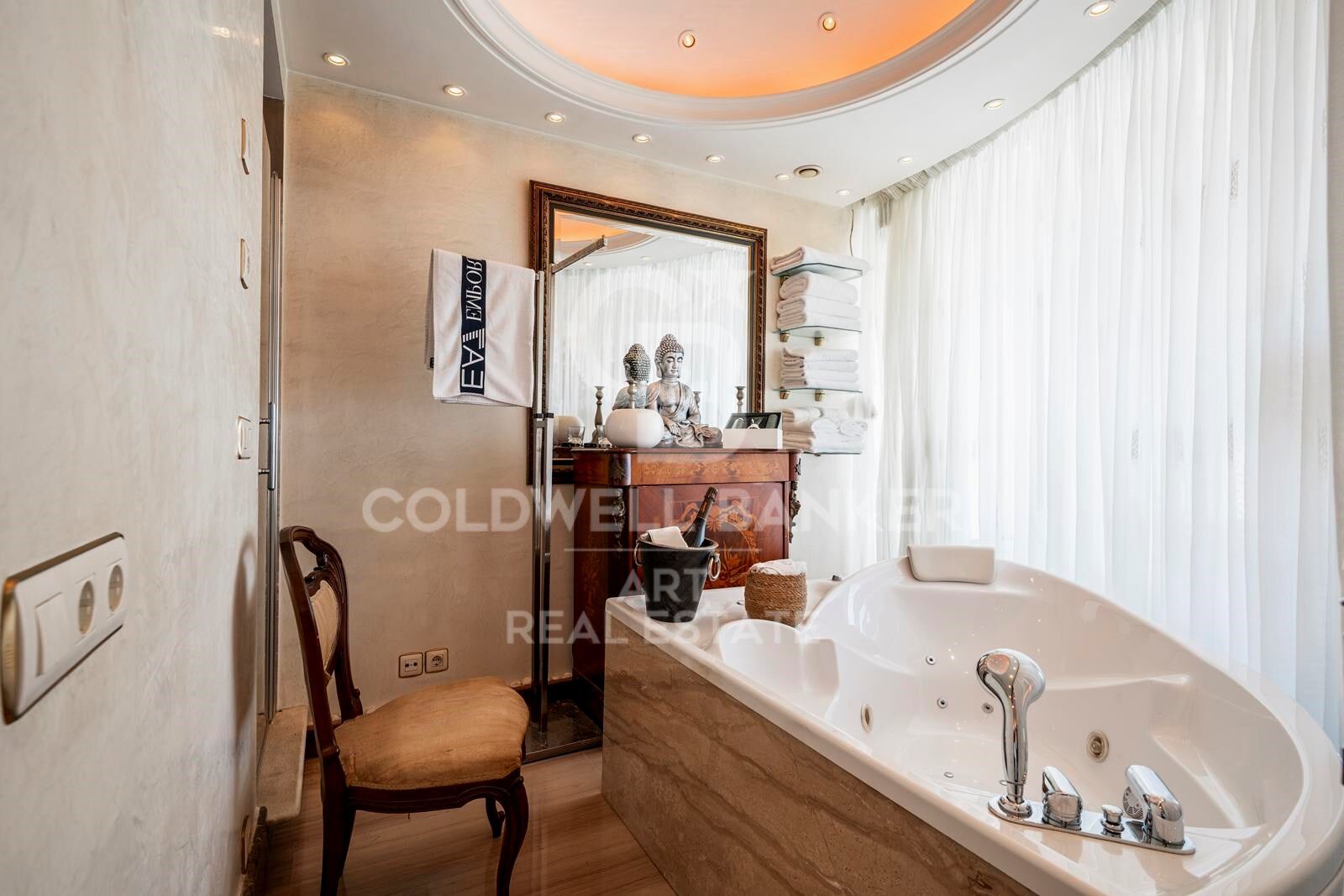Iconic frontline duplex in Puerto Banús - Benabola Marina living, Marbella