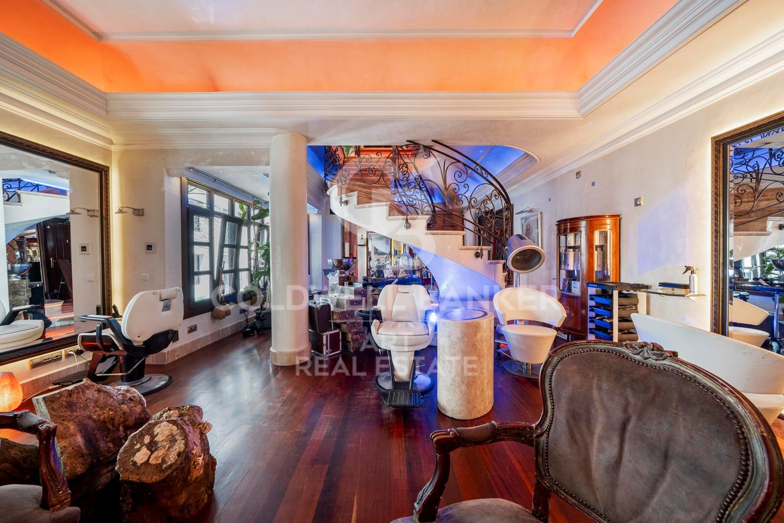 Iconic frontline duplex in Puerto Banús - Benabola Marina living, Marbella