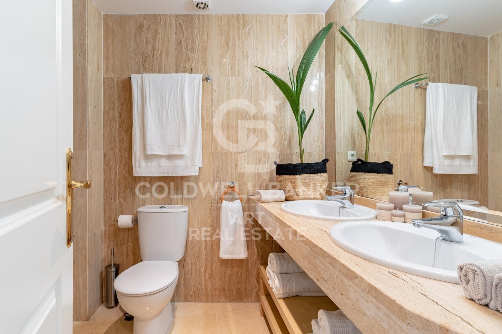 Spacious apartment with panoramic sea views - Santa Maria Green Hills, Marbella