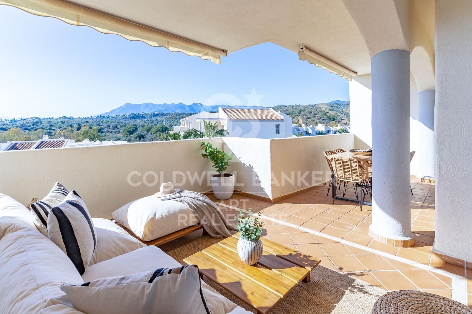 Spacious apartment with panoramic sea views - Santa Maria Green Hills, Marbella