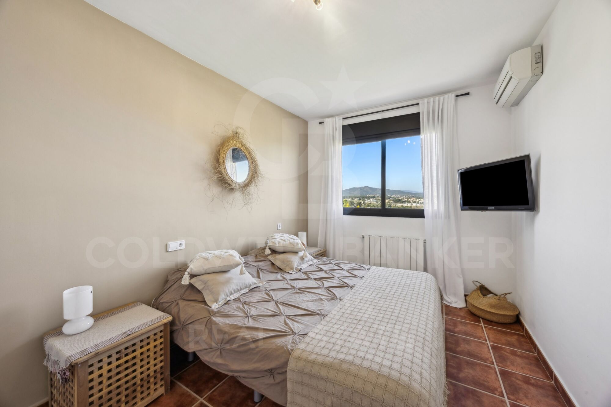 Luxusvilla mit Blick auf den Montgo