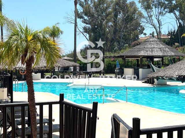 Lovely ground floor flat in El Velerin, Estepona