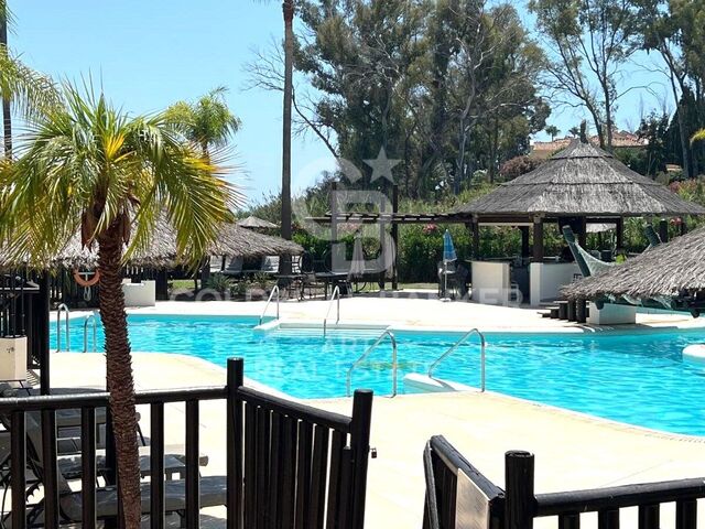 Lovely ground floor flat in El Velerin, Estepona