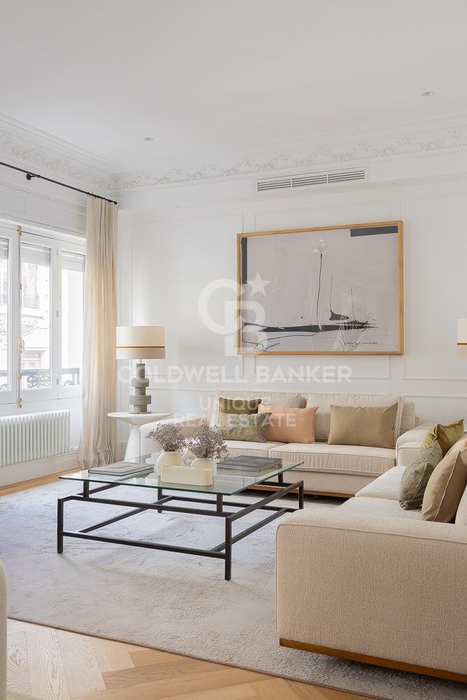 Exclusive property for sale: completely renovated in Jorge Juan