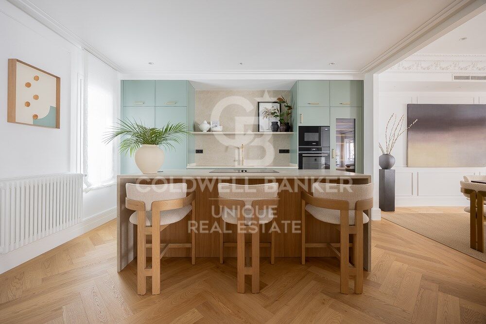 Exclusive property for sale: completely renovated in Jorge Juan