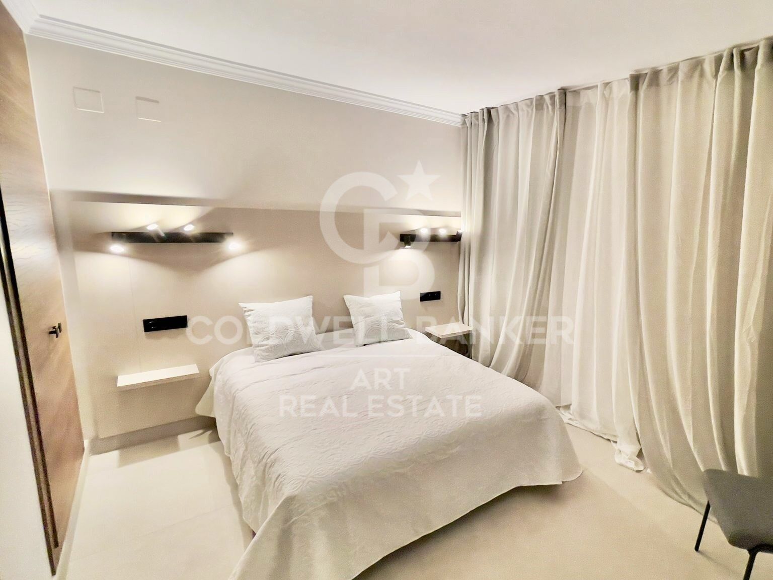 Espectacular apartamento en planta baja totalmente renovado a pocos metros de la playa en Marbella