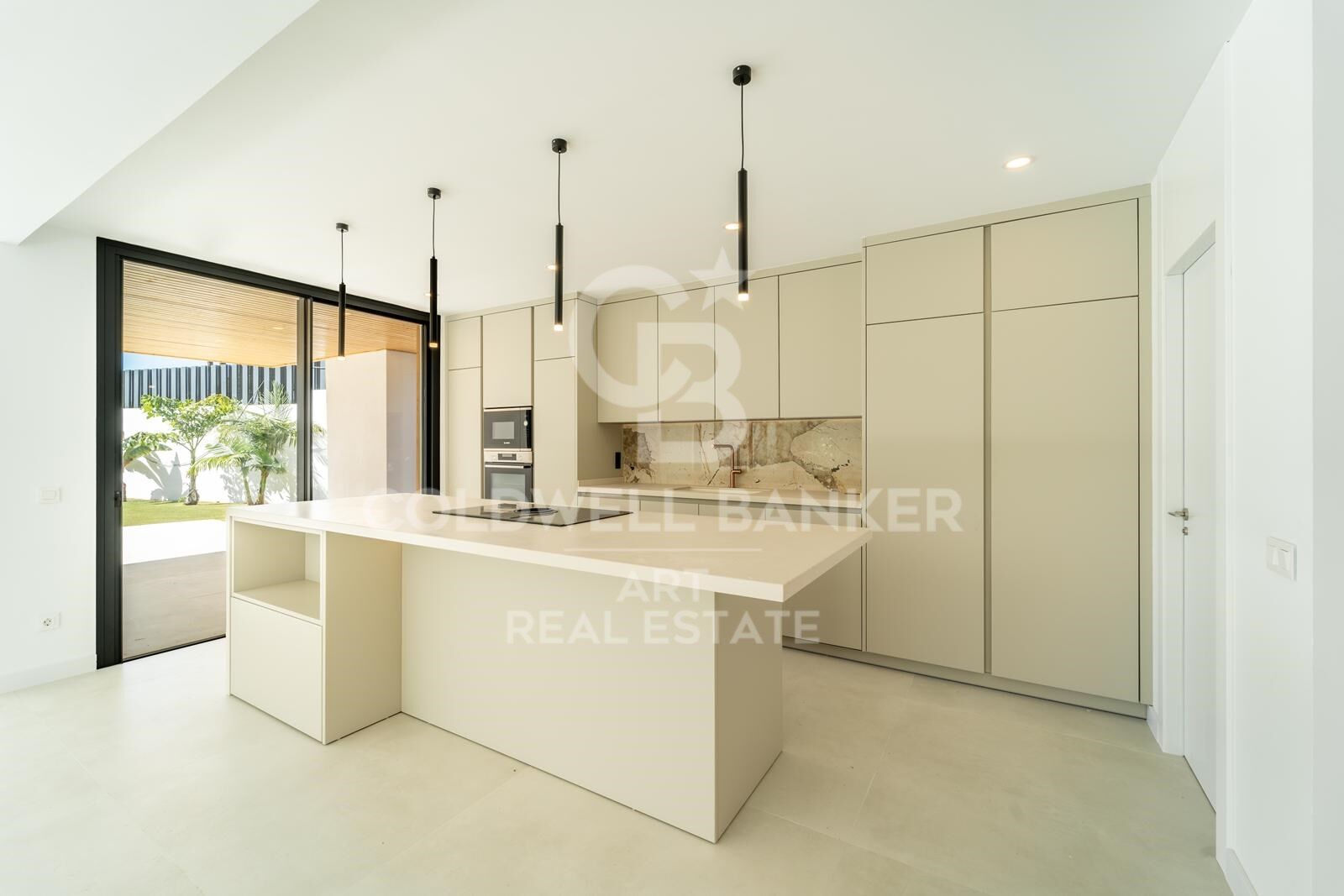 Exclusiva villa de nueva construcción en El Higuerón, Capellanía, Benalmádena
