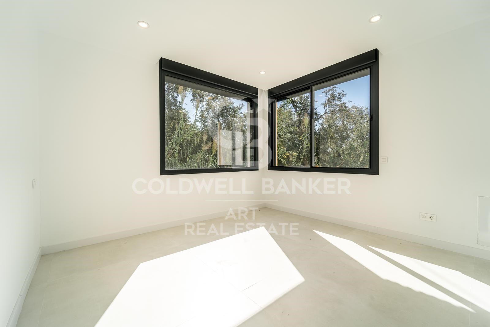 Exclusiva villa de nueva construcción en El Higuerón, Capellanía, Benalmádena