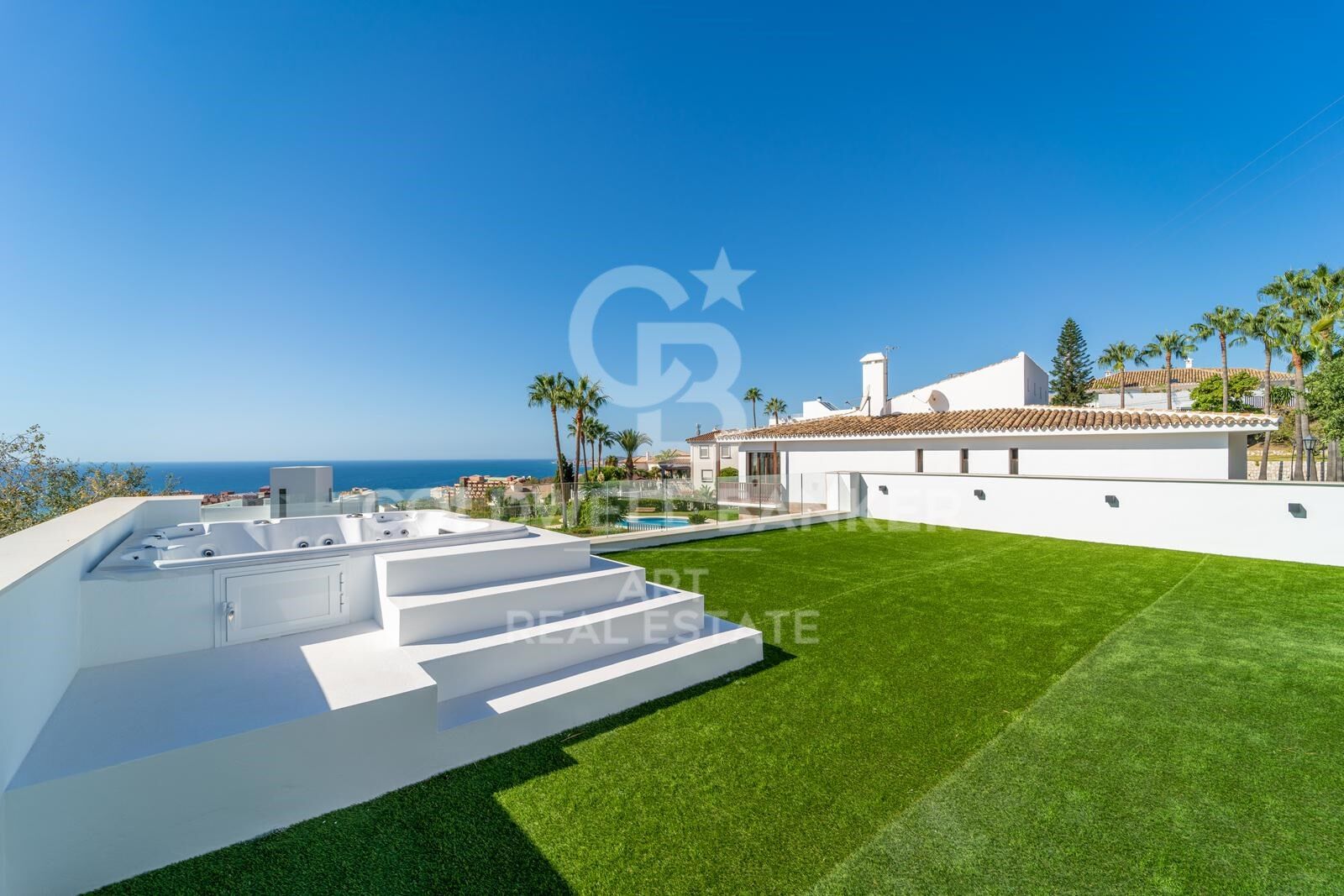 Exclusiva villa de nueva construcción en El Higuerón, Capellanía, Benalmádena