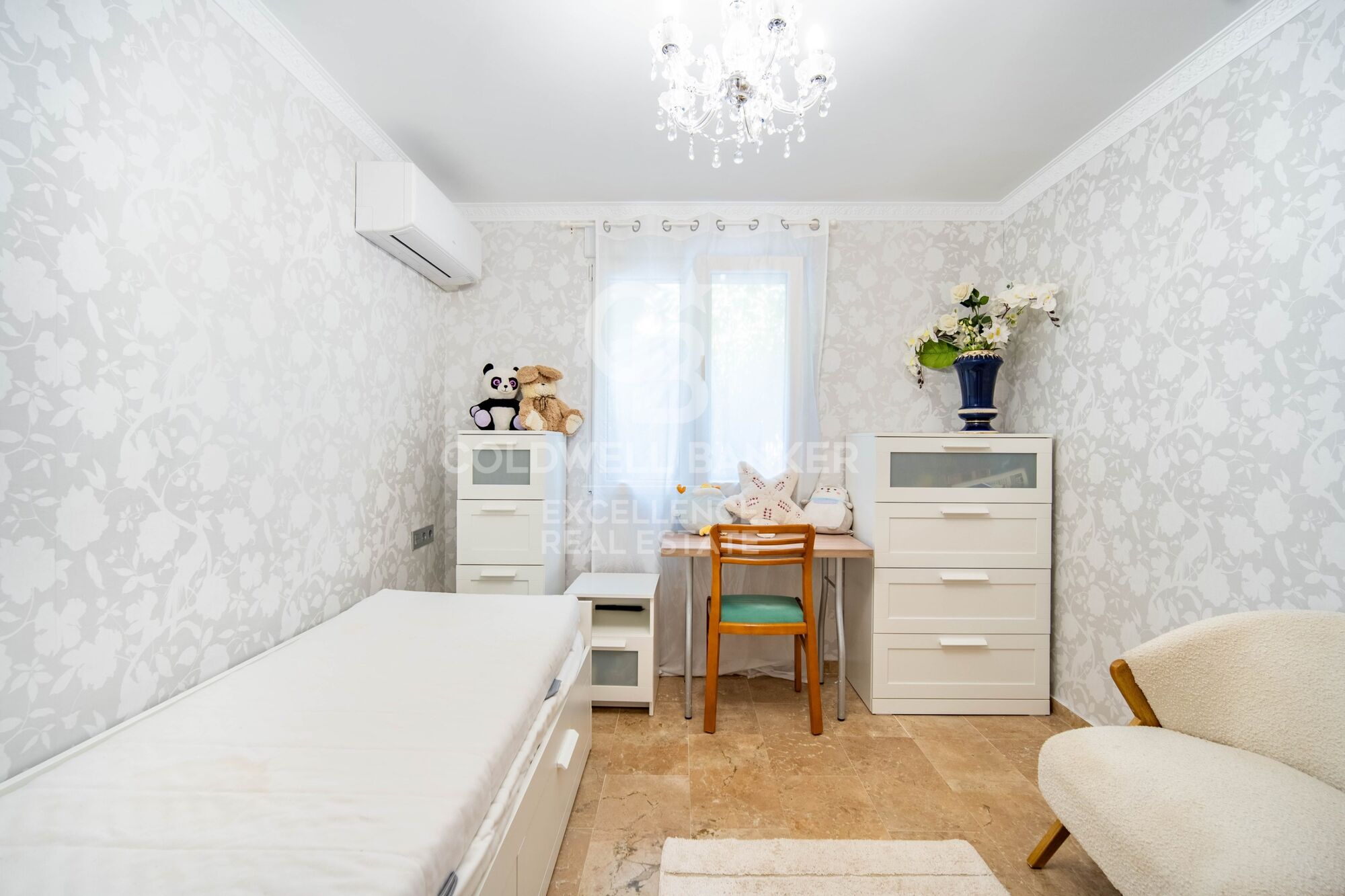 Spectacular villa in Monte Alcedo, Riba-roja de Túria, with pool and 7 rooms