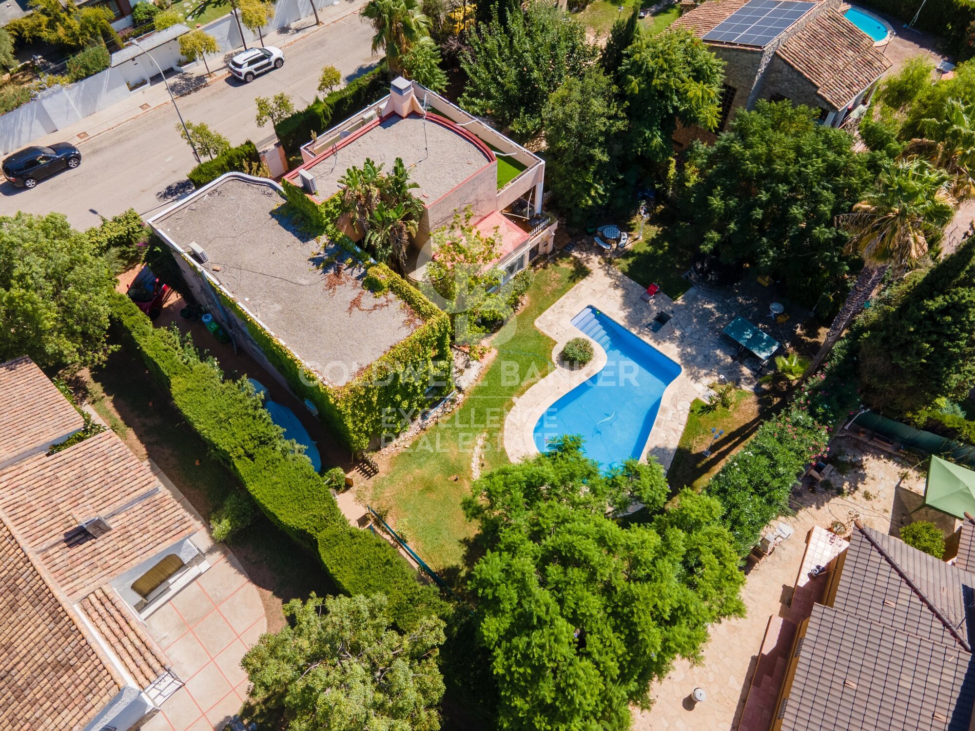 Villa mit 350 m², Pool, Terrassen und 7 Schlafzimmern in Monte Alcedo