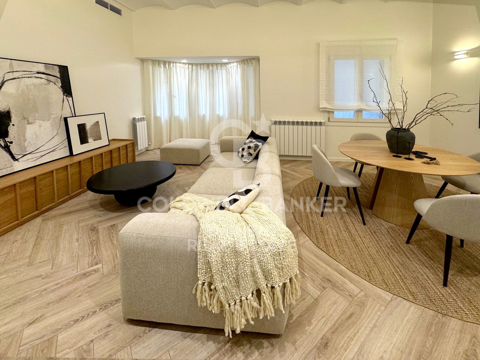 Renovated flat in the heart of Barcelona's historic centre