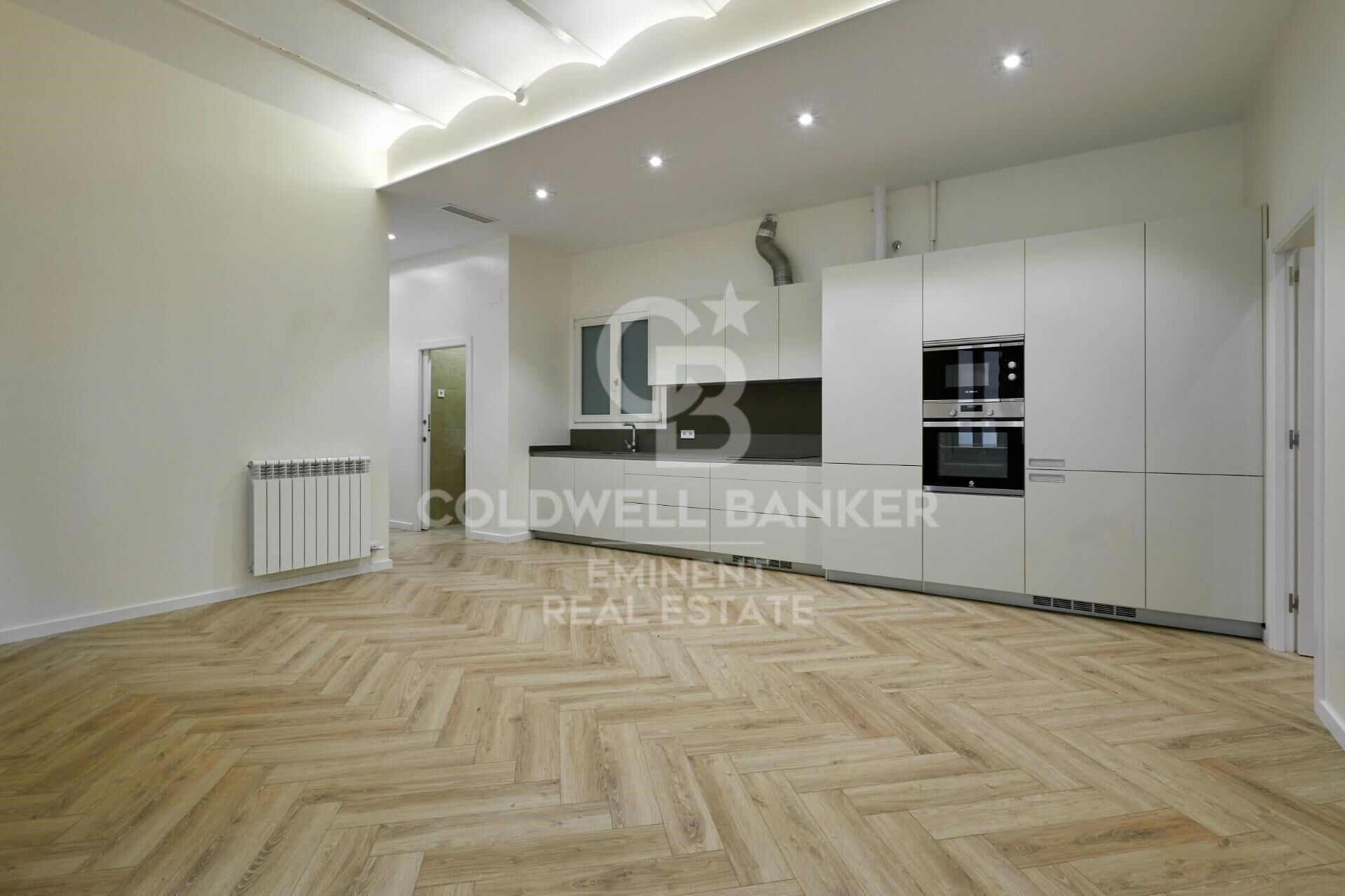 Renovated flat in the heart of Barcelona's historic centre