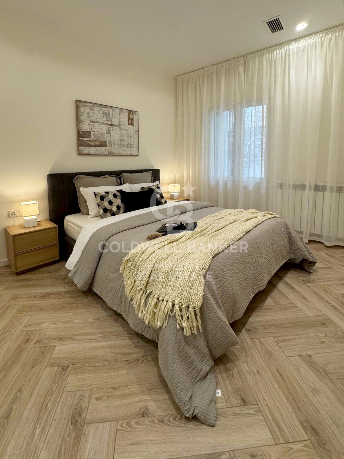 Renovated flat in the heart of Barcelona's historic centre
