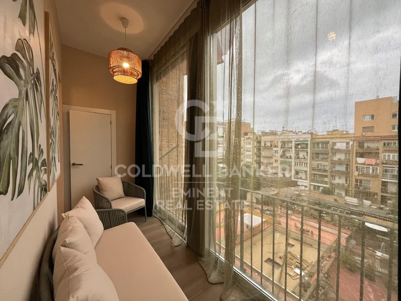 Sophisticated renovated flat by Passeig de Gràcia