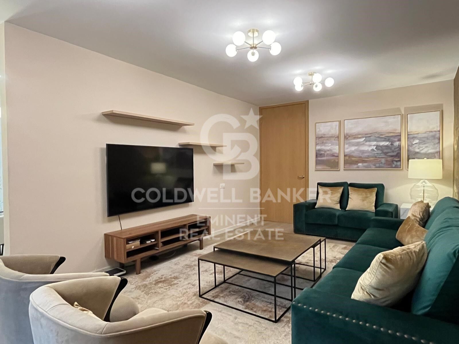 Sophisticated renovated flat by Passeig de Gràcia
