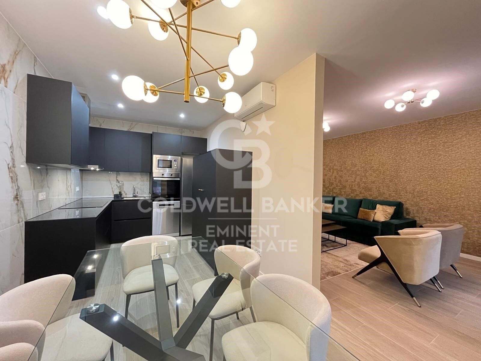 Sophisticated renovated flat by Passeig de Gràcia