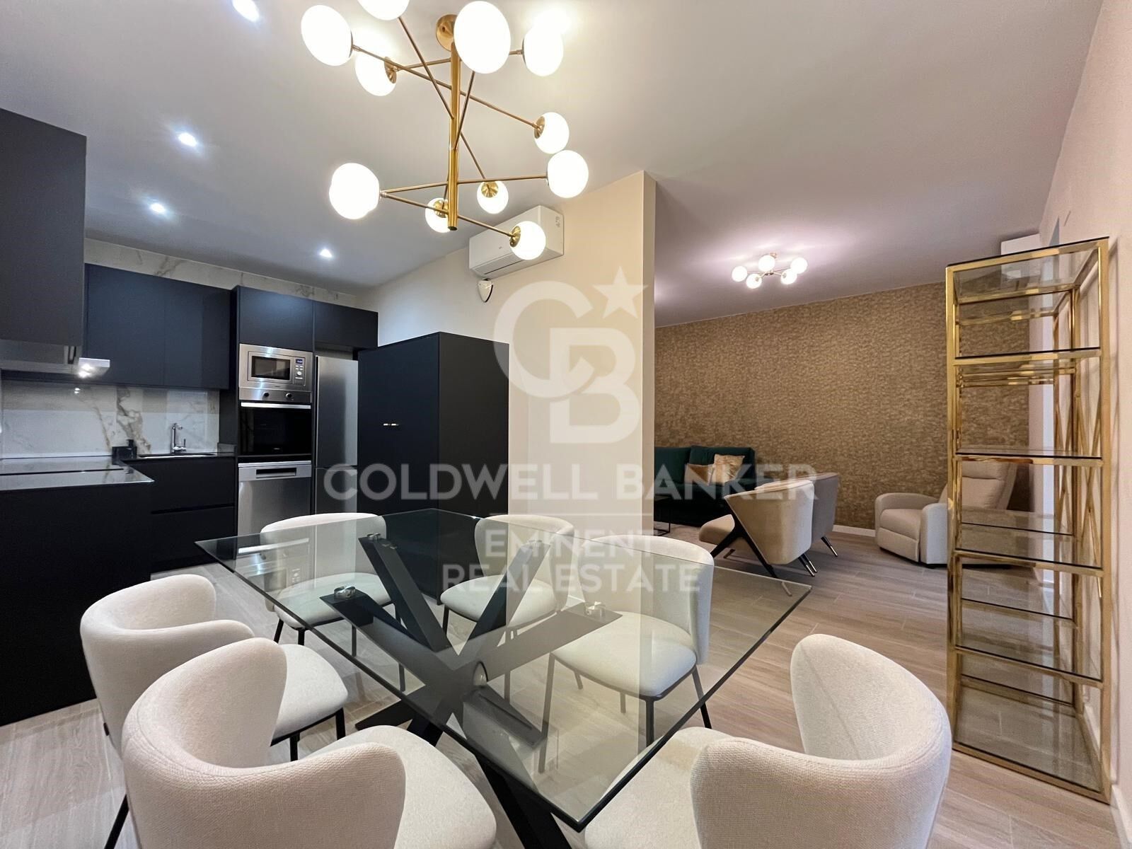 Sophisticated renovated flat by Passeig de Gràcia