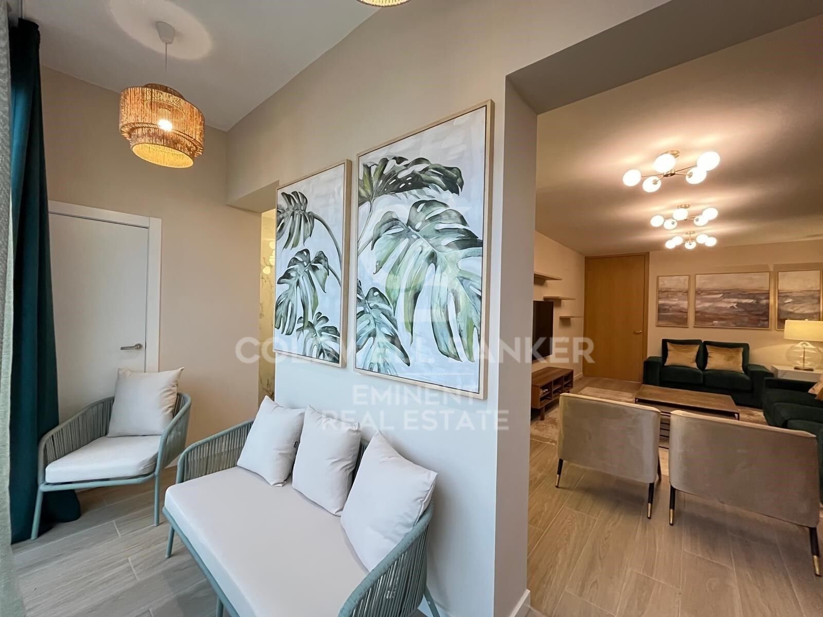 Sophisticated renovated flat by Passeig de Gràcia