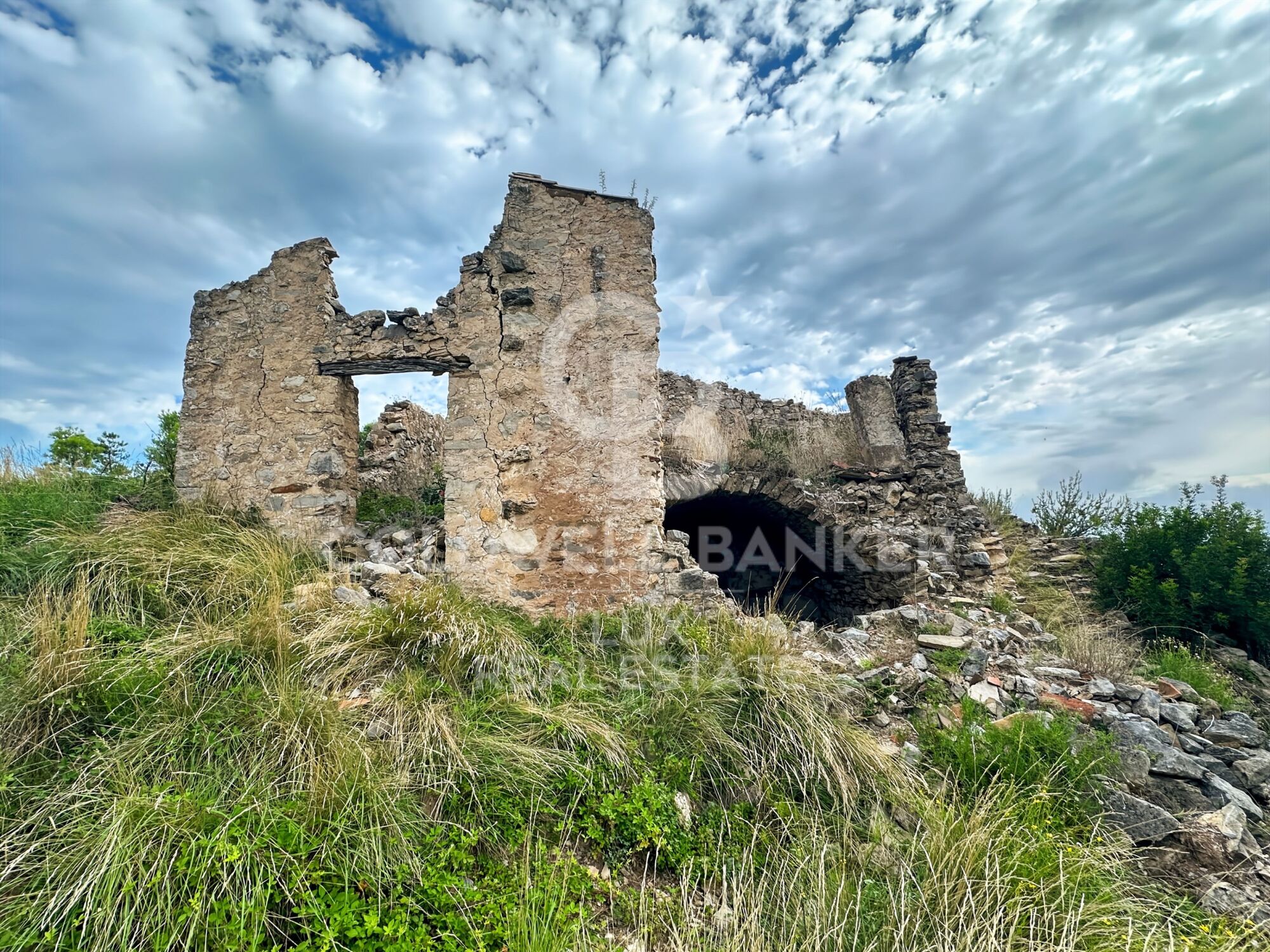 221 Hektar Land in Sant Llorenç de la Muga