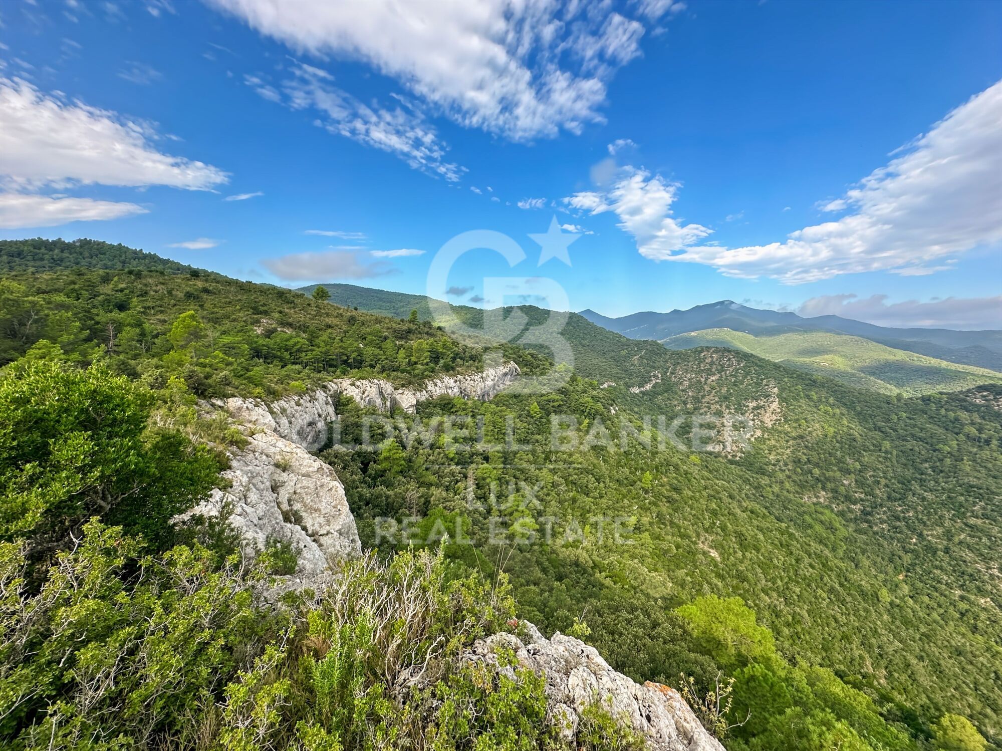 221 Hektar Land in Sant Llorenç de la Muga