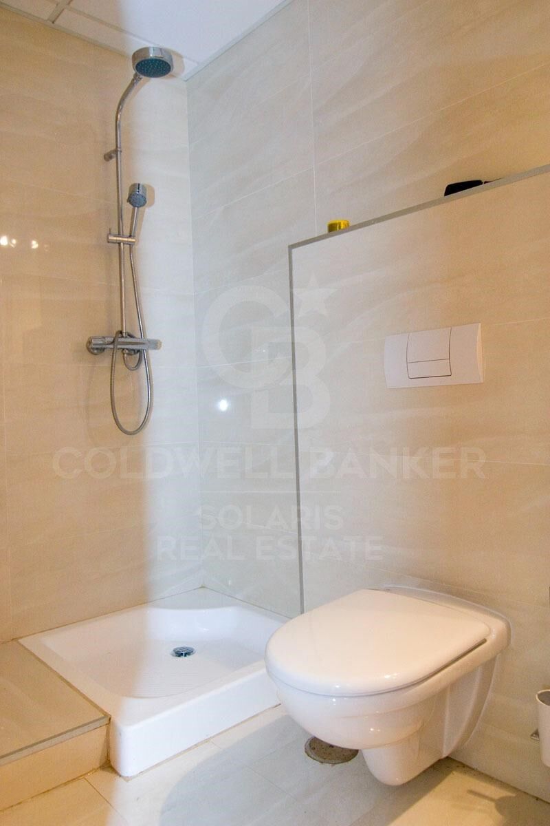 Dúplex con vistas al mar en Urbanización Mármara - Alquiler anual