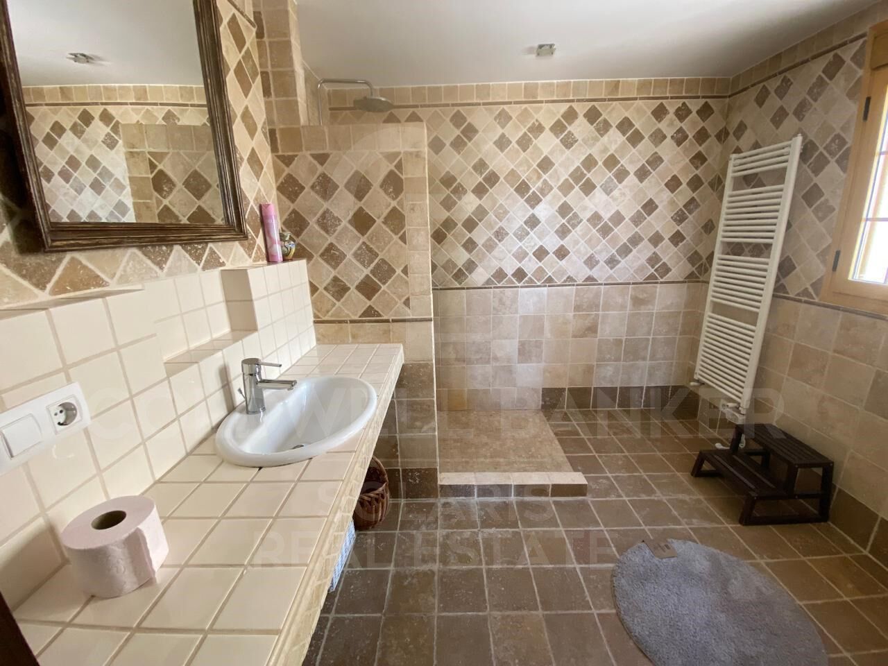 Chalet con vistas al mar en Cumbre del Sol - Disponible en venta y alquiler